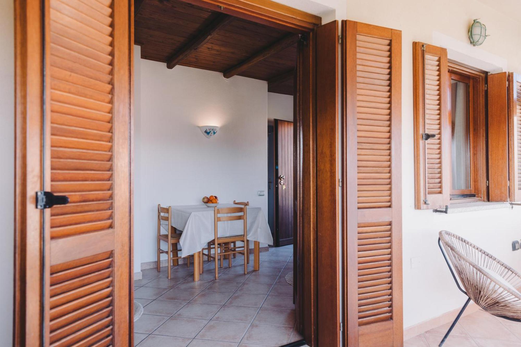 Cactus Mare Apartment Golfo Aranci Bagian luar foto